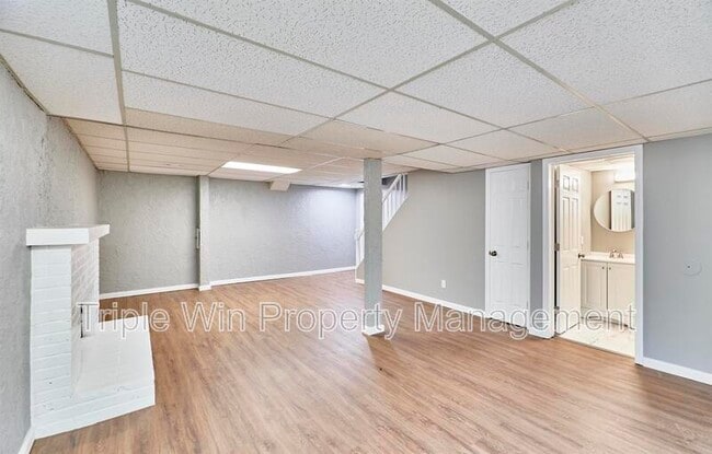 Building Photo - 1661 Rishon Hill Dr