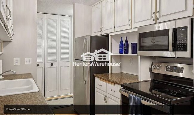 Building Photo - Available Now: Beautiful Fully Furnished 2...