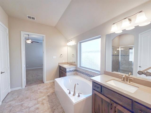 Building Photo - 355 Prairie Ridge Ln