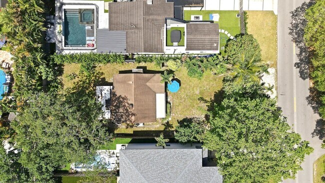 Building Photo - 1516 SW 24th St