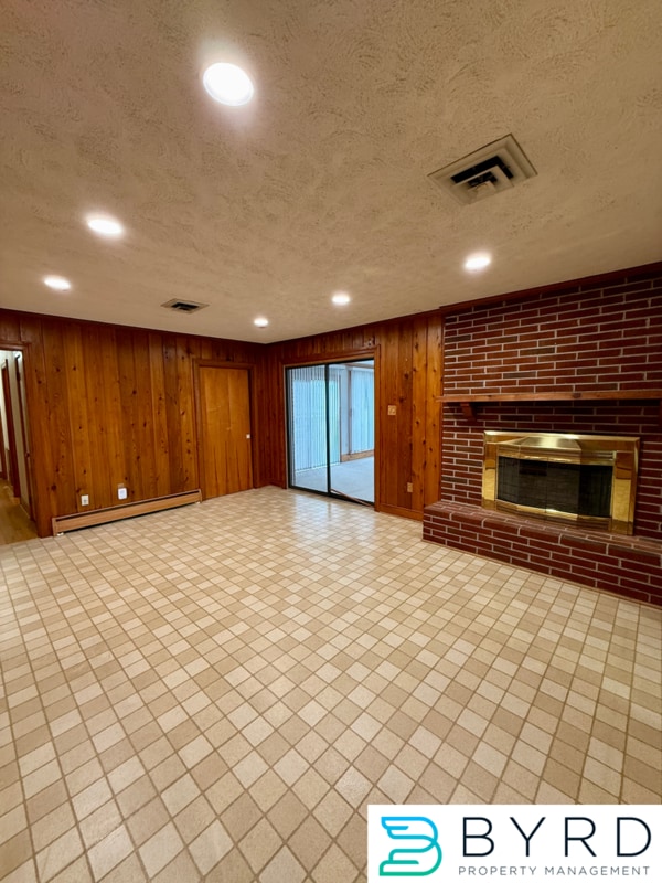 Building Photo - 2144 Skipwith Rd