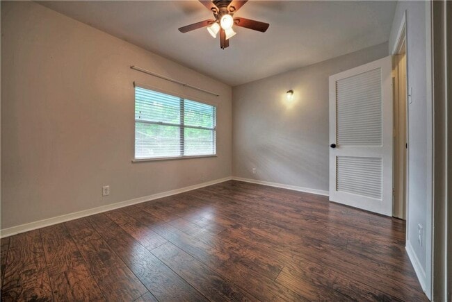 Building Photo - 2105 Rabb Rd