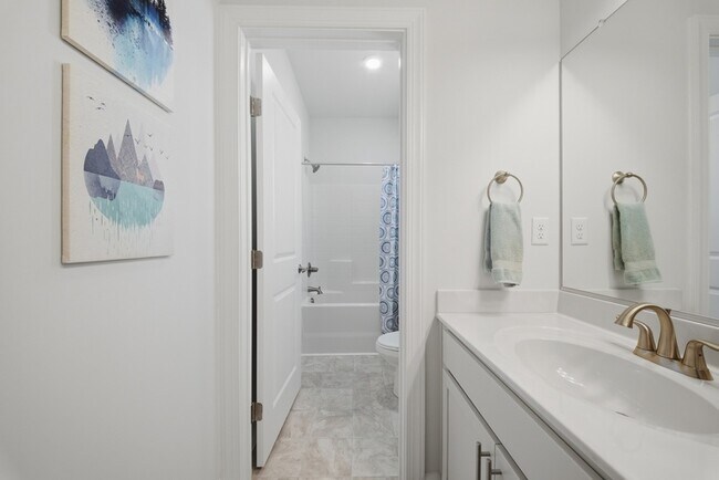 Building Photo - 2238 Sanibel Ln