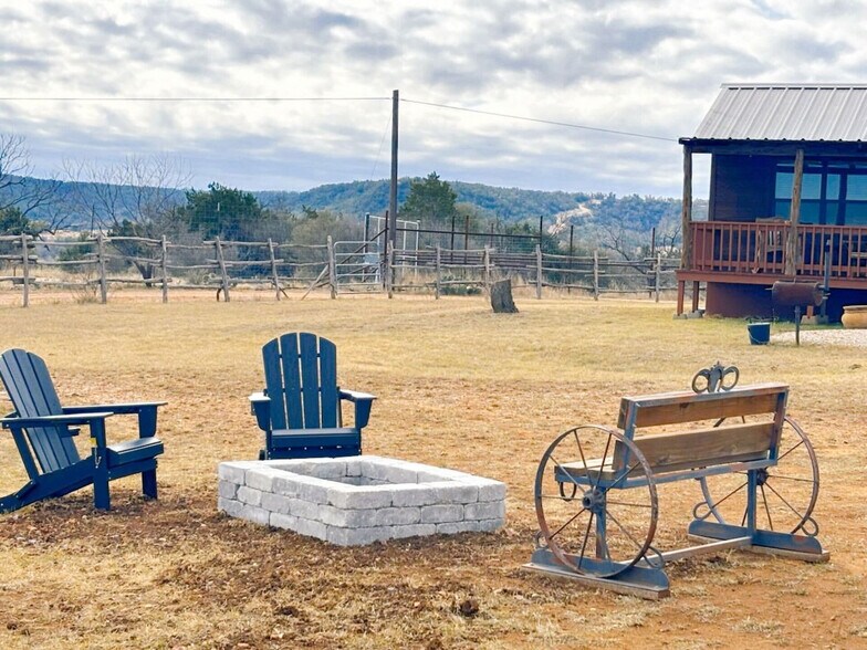 Building Photo - 307 Sagebiel Ranch Rd