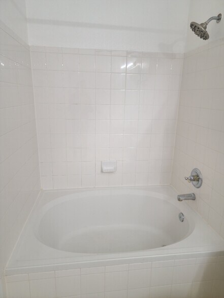 Building Photo - 10427 W Hampden Ave