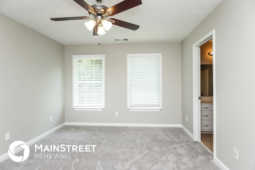 Building Photo - 536 Dove Way