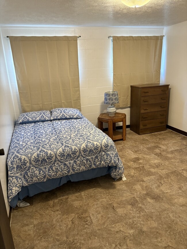 Building Photo - 2762 Iolani St