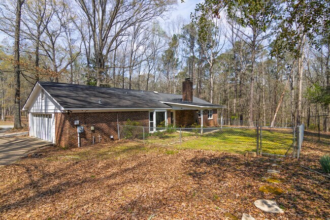 Building Photo - 1026 Denney Rd