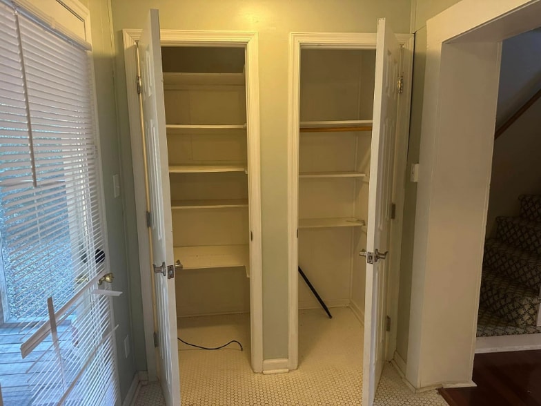 Building Photo - 0000 Avenues