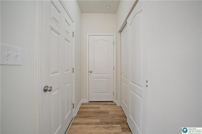 Building Photo - 358 Redclover Ln