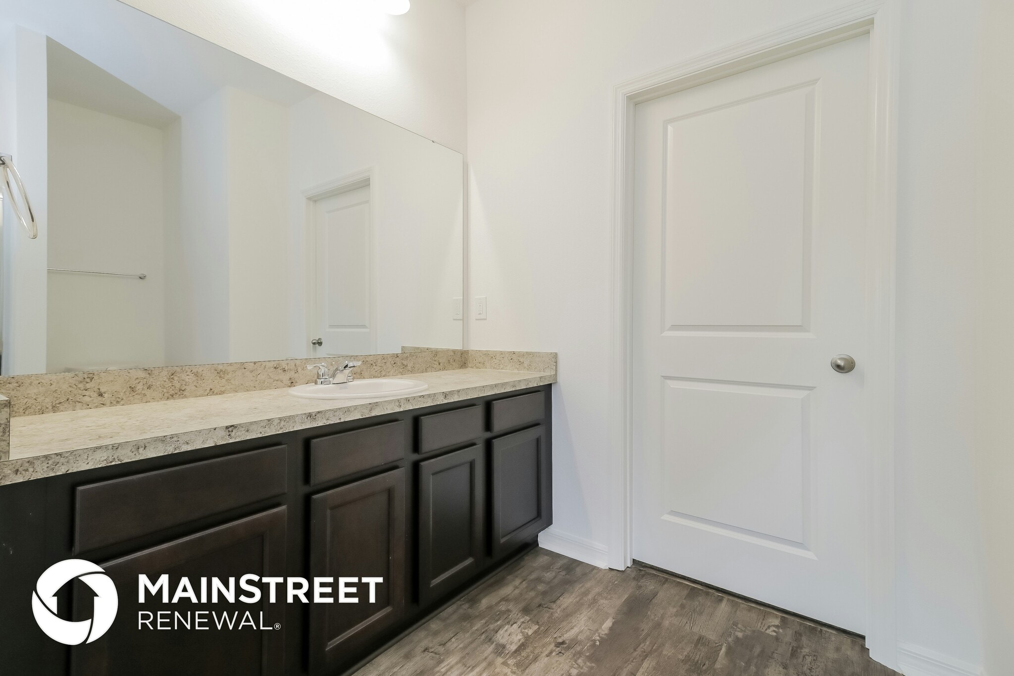 Building Photo - 120 Hidden Lk Lp