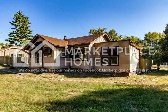 Building Photo - 3301 Brewer Dr