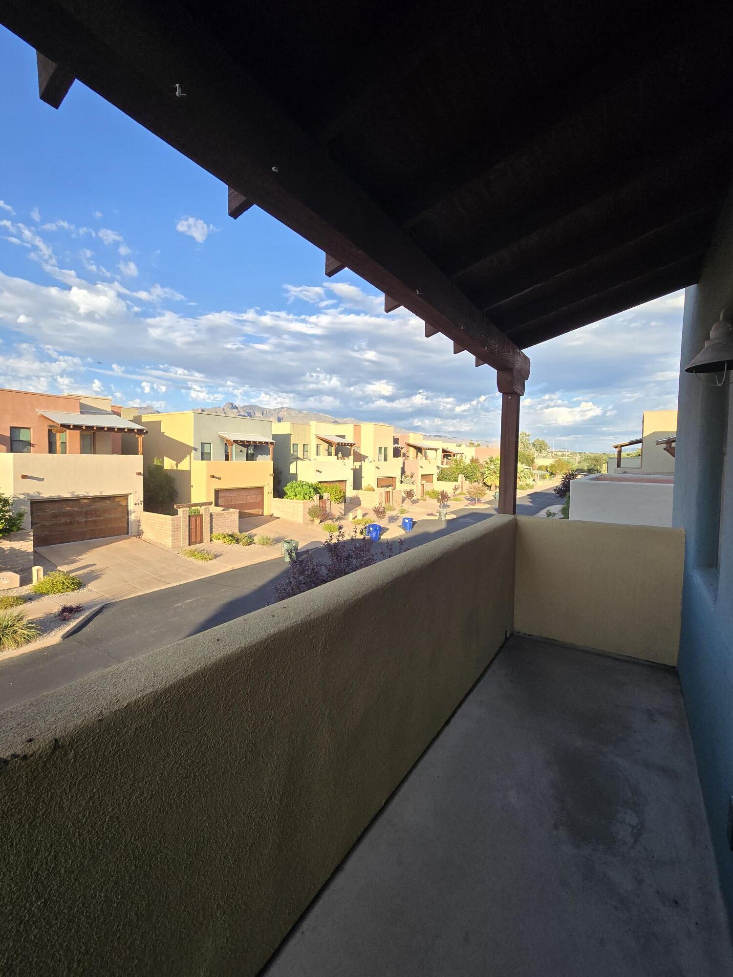 Building Photo - 402 E Croydon Park Rd