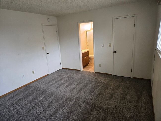 Building Photo - 3712 Kelso Way