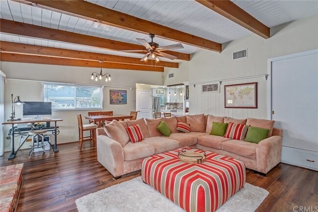 Building Photo - 926 N San Gabriel Ave