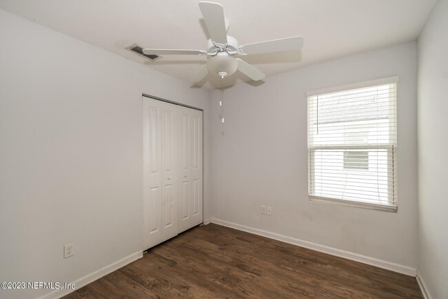 Building Photo - 554 Eiseman Wy