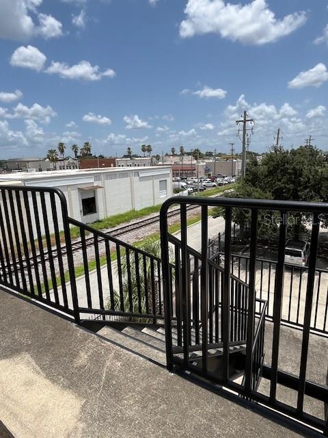 Building Photo - 2002 E 5th Ave