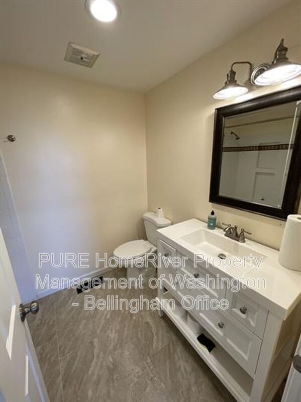 Building Photo - 3910 Pueblo Heights