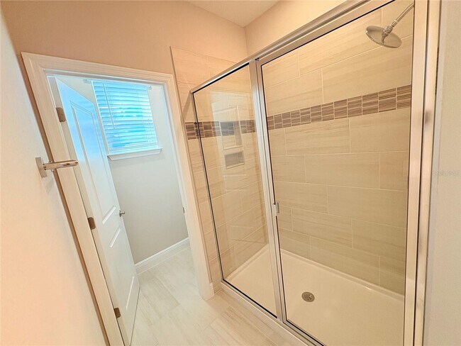 Building Photo - 16514 Silver Brook Wy