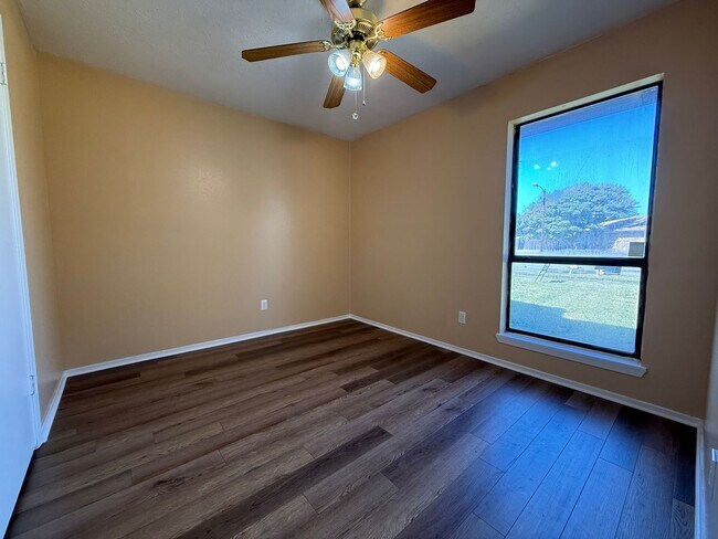 Building Photo - 2308 Ridglea Ct