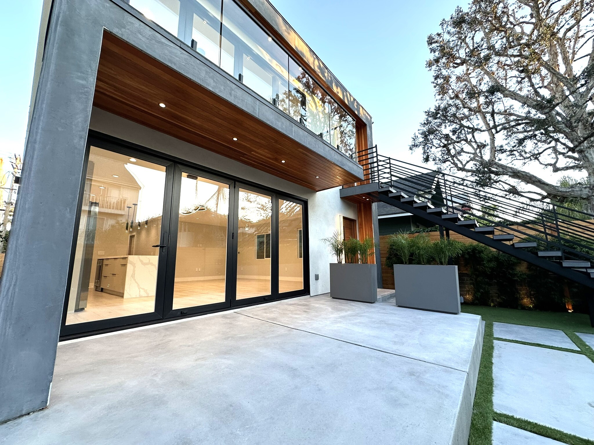 Building Photo - 36 Paloma Ave