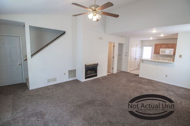 Building Photo - 1413-1415-1415 N Frideriki Dr