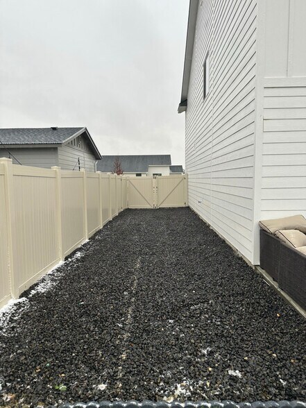 Building Photo - 19359 Spacely Ave