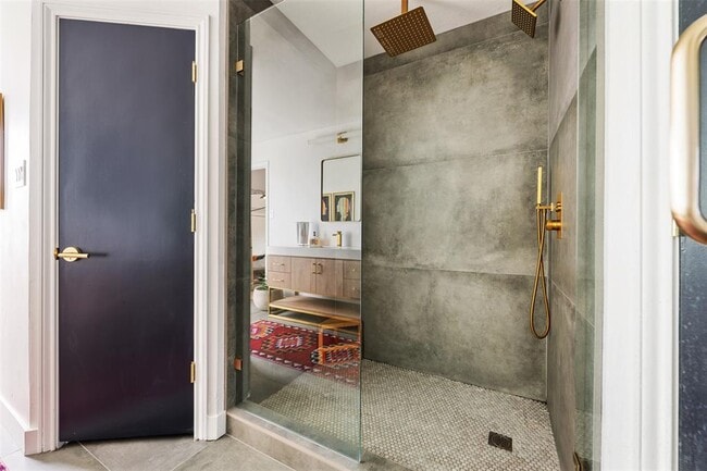 Building Photo - 6713 Winterberry Dr