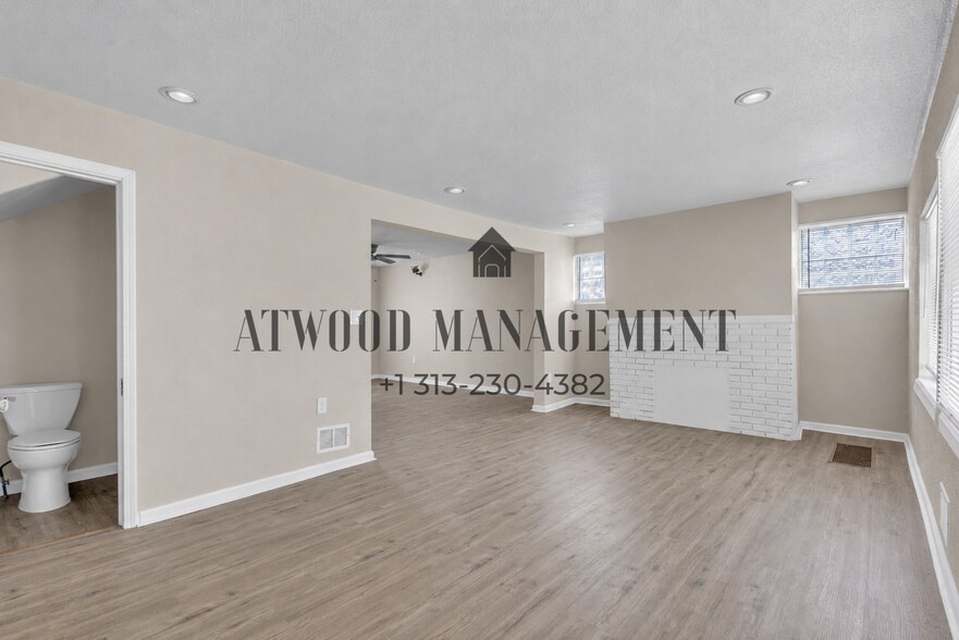 Building Photo - This beautifully updated 3-bedroom, 2-bath single-family home is ready for move-in!