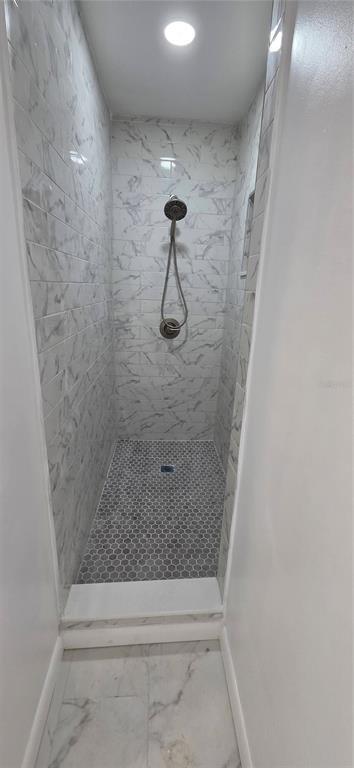 Building Photo - 6717 Mornay Cir