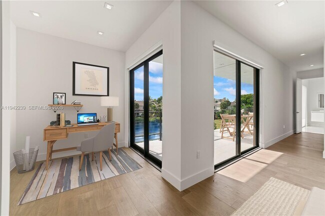 Building Photo - 16680 Botaniko Dr N