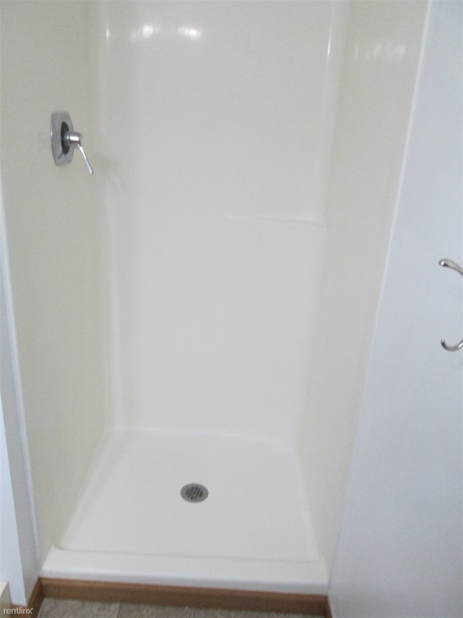 Building Photo - 2 br, 1 bath Apartment - 525 Oxford St