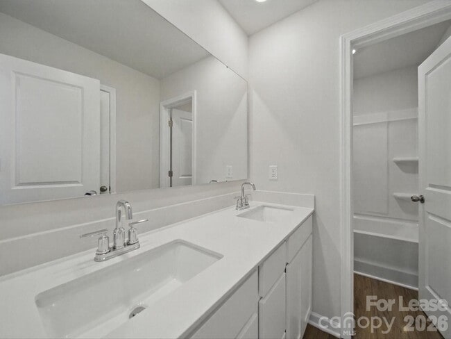Building Photo - 13300 Hampton Bay Ln