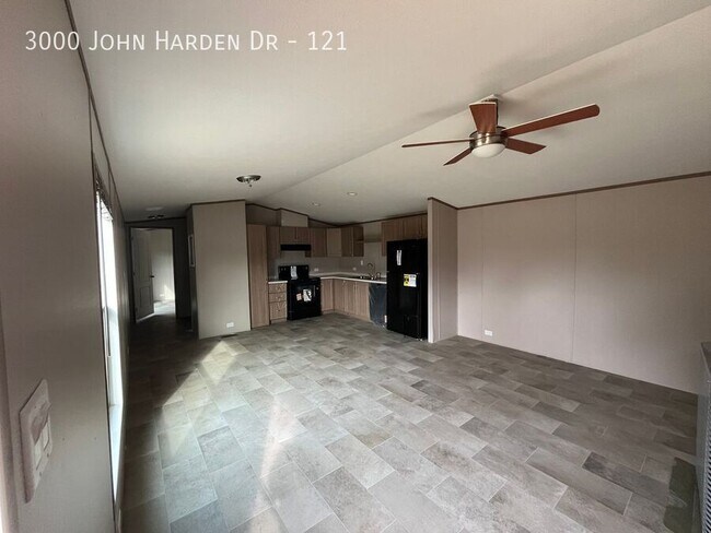 Building Photo - 3000 John Harden Dr