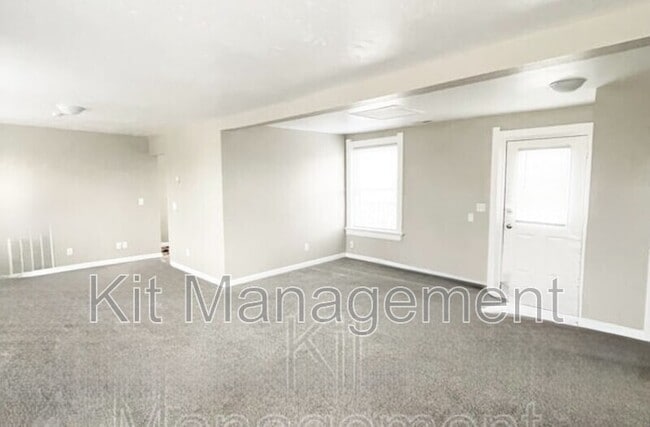 Building Photo - 2248 Broadway St