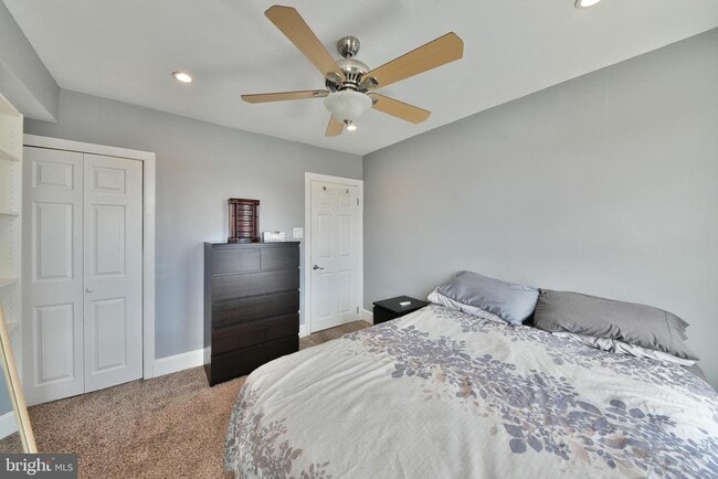 Building Photo - 3120 Almond St