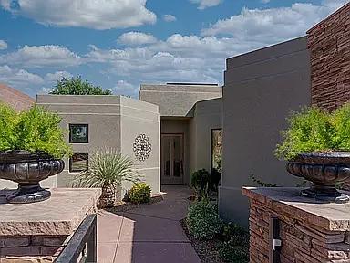 Building Photo - 2255 Tuweap Dr