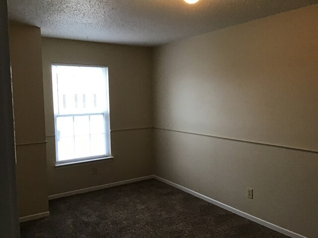 Building Photo - 5532 Floating Leaf Dr