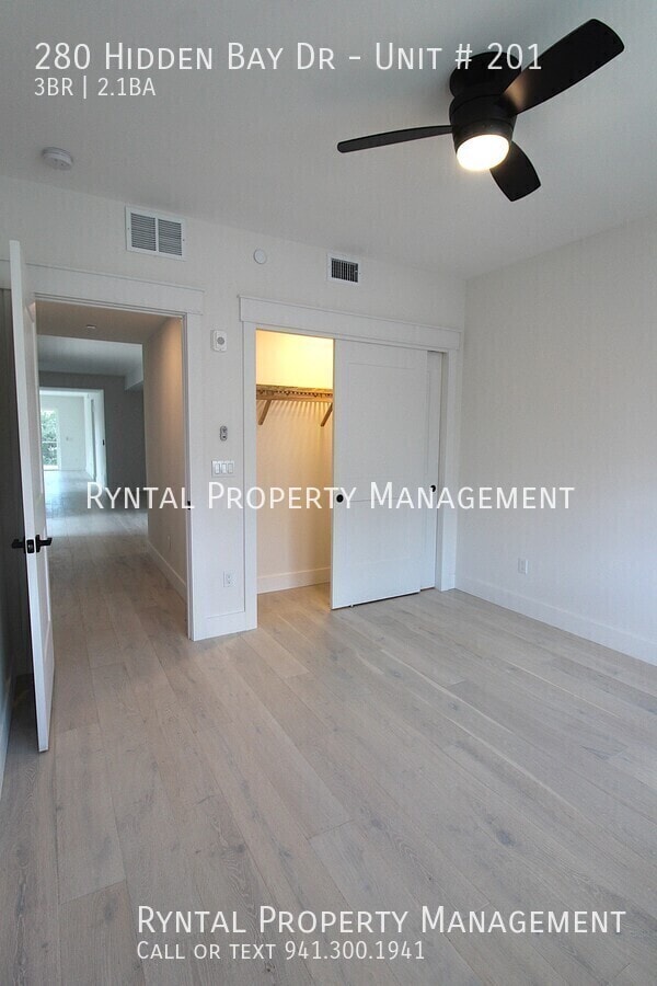 Building Photo - 280 Hidden Bay Dr