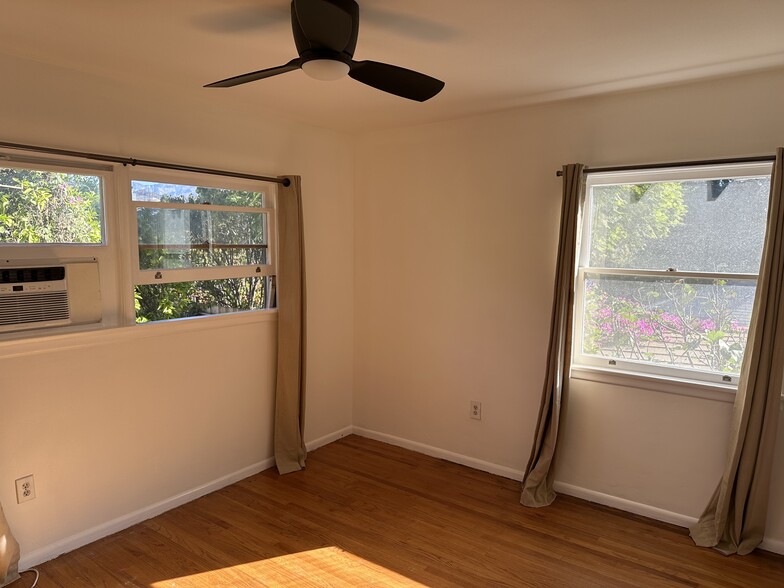 Building Photo - 4680 College View Ave