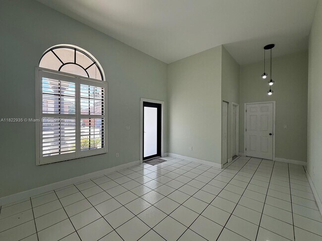 Building Photo - 3461 SW 154th Ct