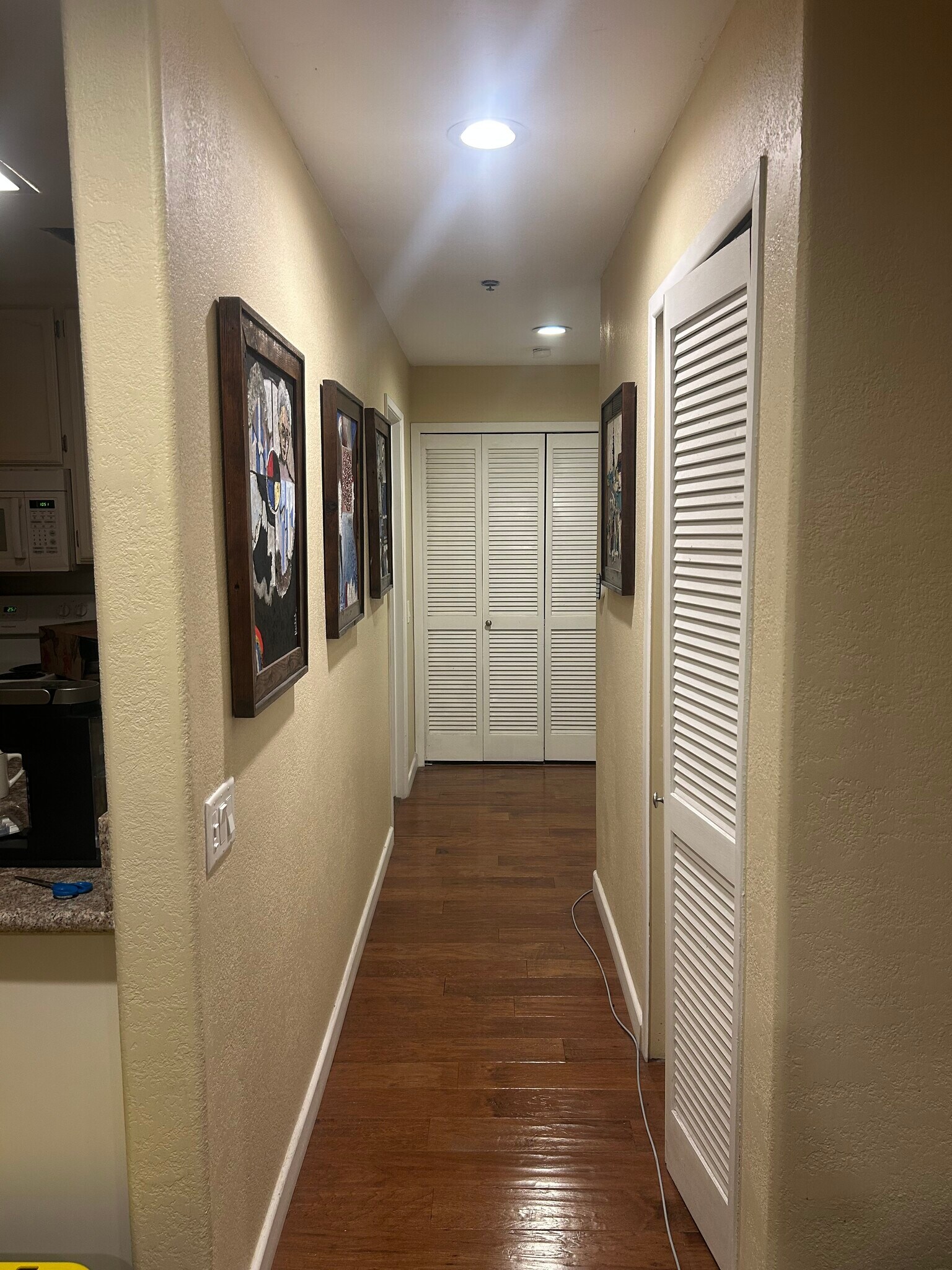 Building Photo - 5649 Lake Park Way