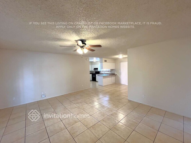 Building Photo - 1904 S Apache Dr