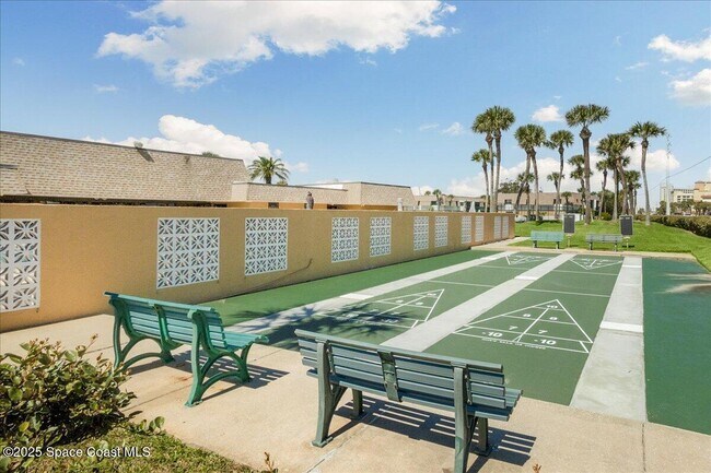 Building Photo - 2700 N Hwy A1A