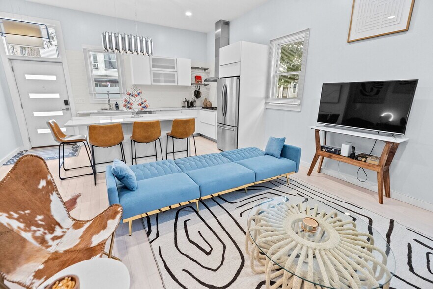 Building Photo - 110 Trenton St