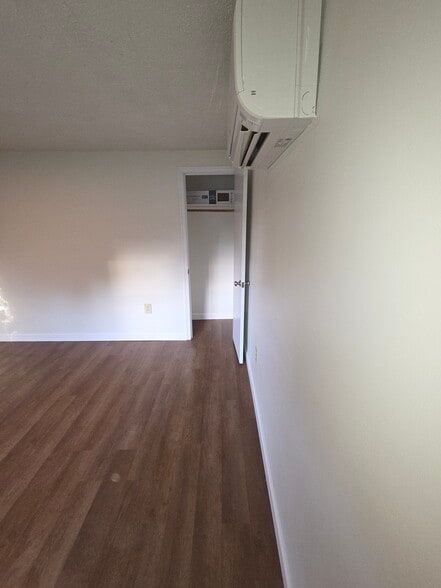 Building Photo - 29848 Lee Rd