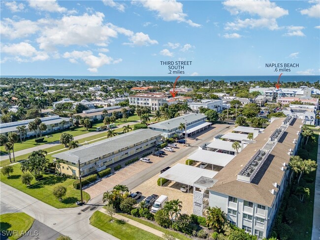 Building Photo - 473 12th Ave S