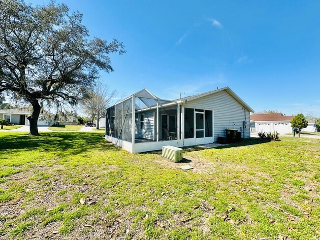 Building Photo - Charming fully furnished 2/2 home in Natur...