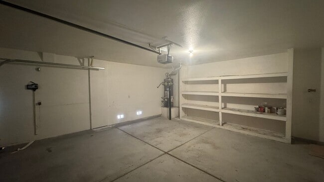 Building Photo - Welcome Home 3 or 4 BDRM SW Las Vegas