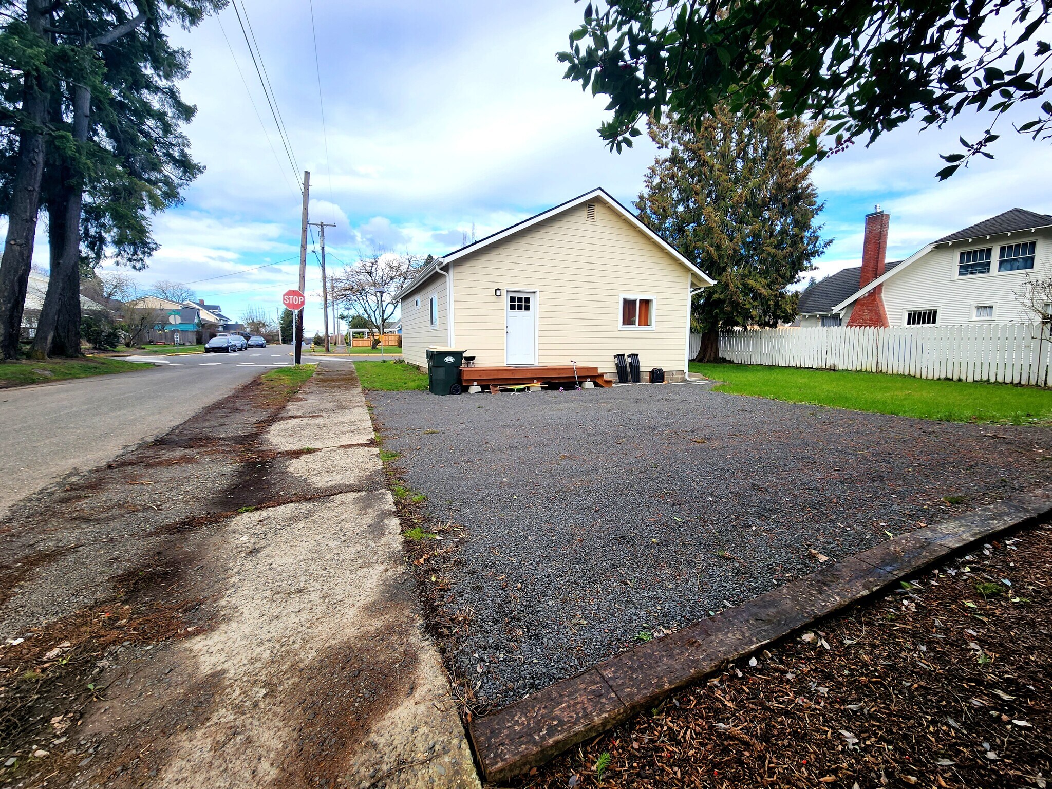 Building Photo - 785 NW West St